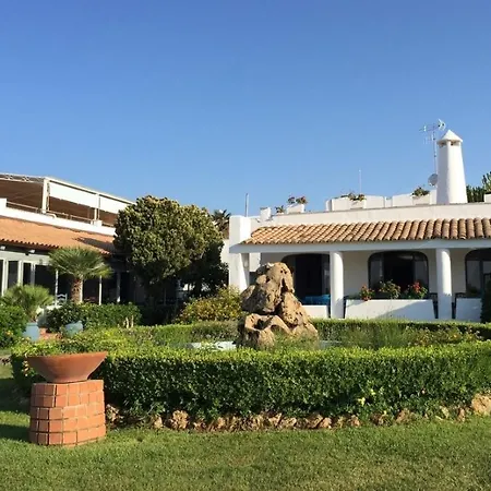 Resort Igv Club Vacanze Le Castella 4*