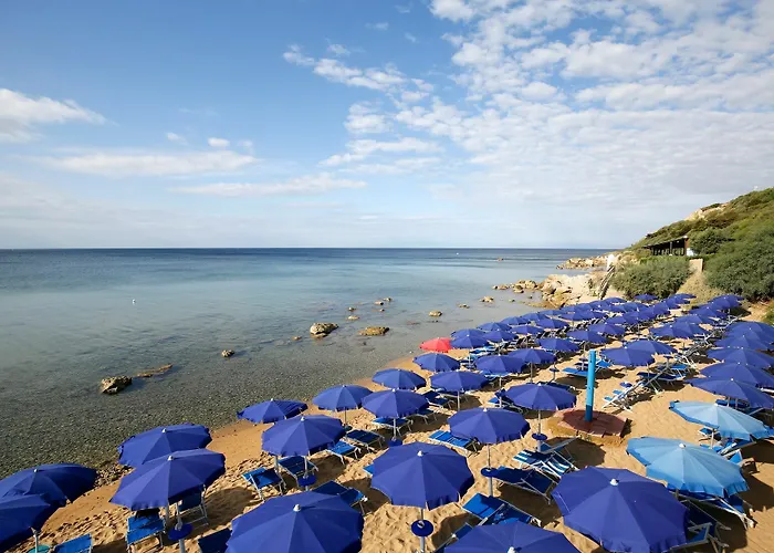 Igv Club Vacanze 4* לה קסטלה