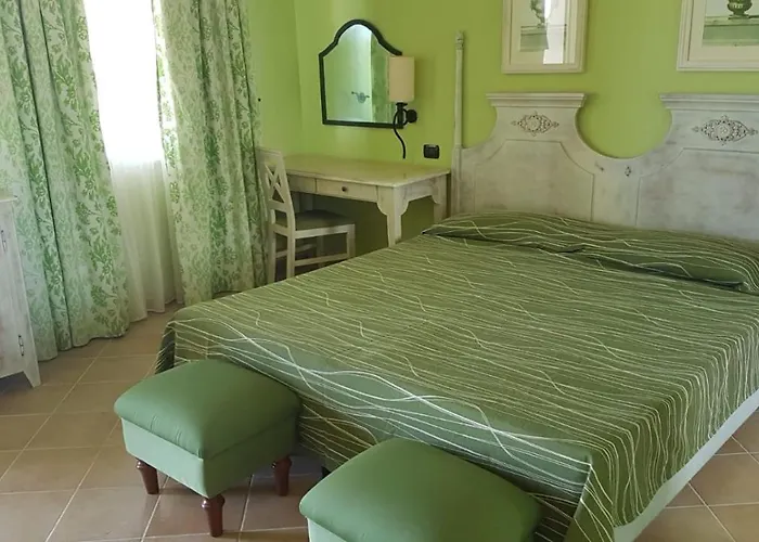 Igv Club Vacanze 4* לה קסטלה